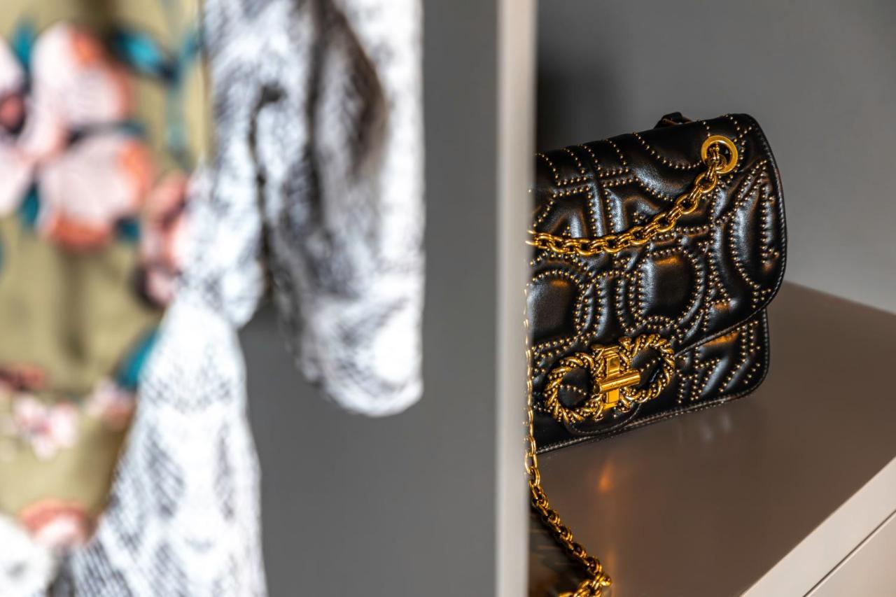 Boutique Marconi Bed & Breakfast Quartu Sant'Elena Bagian luar foto