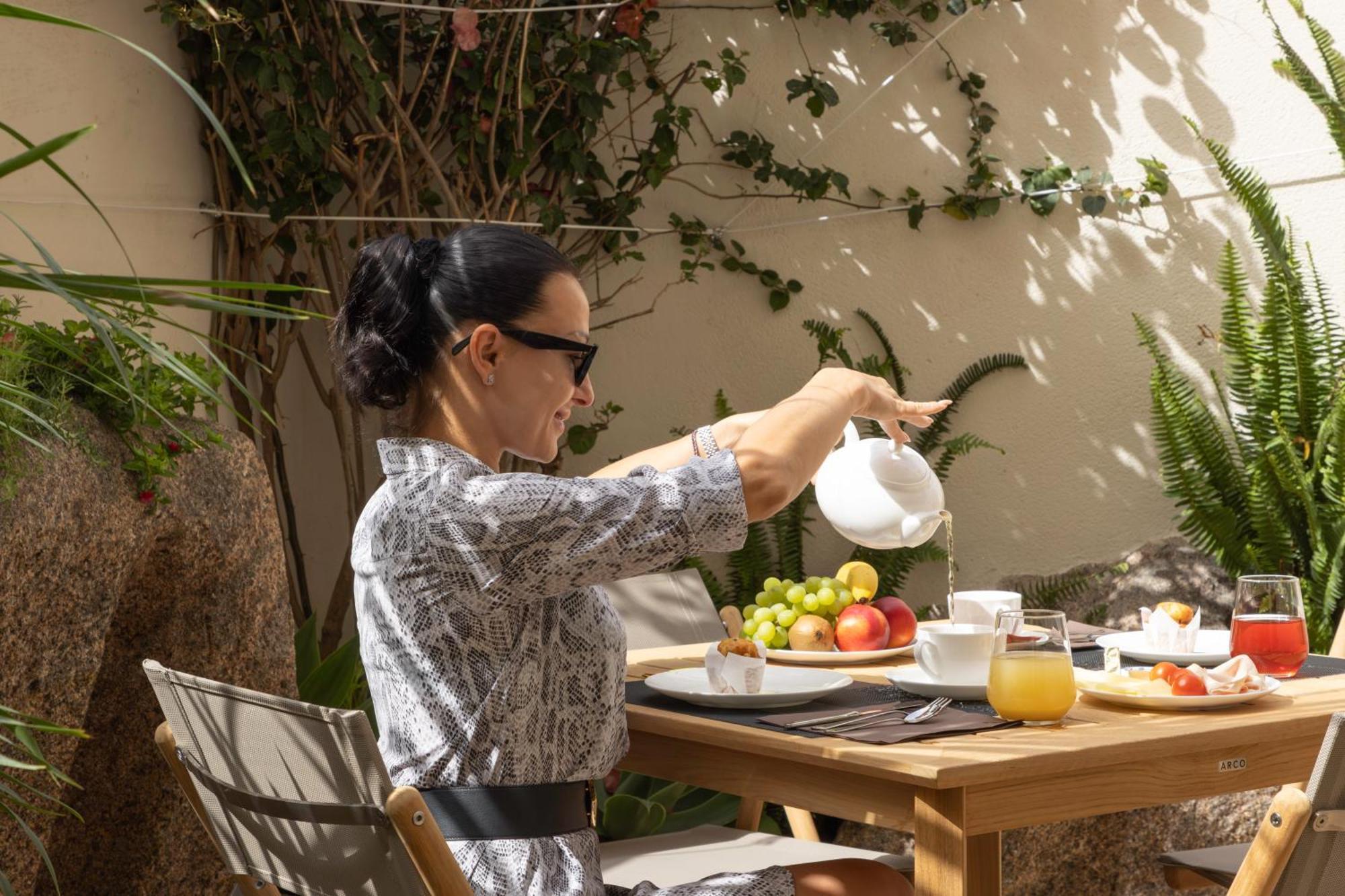 Boutique Marconi Bed & Breakfast Quartu Sant'Elena Bagian luar foto